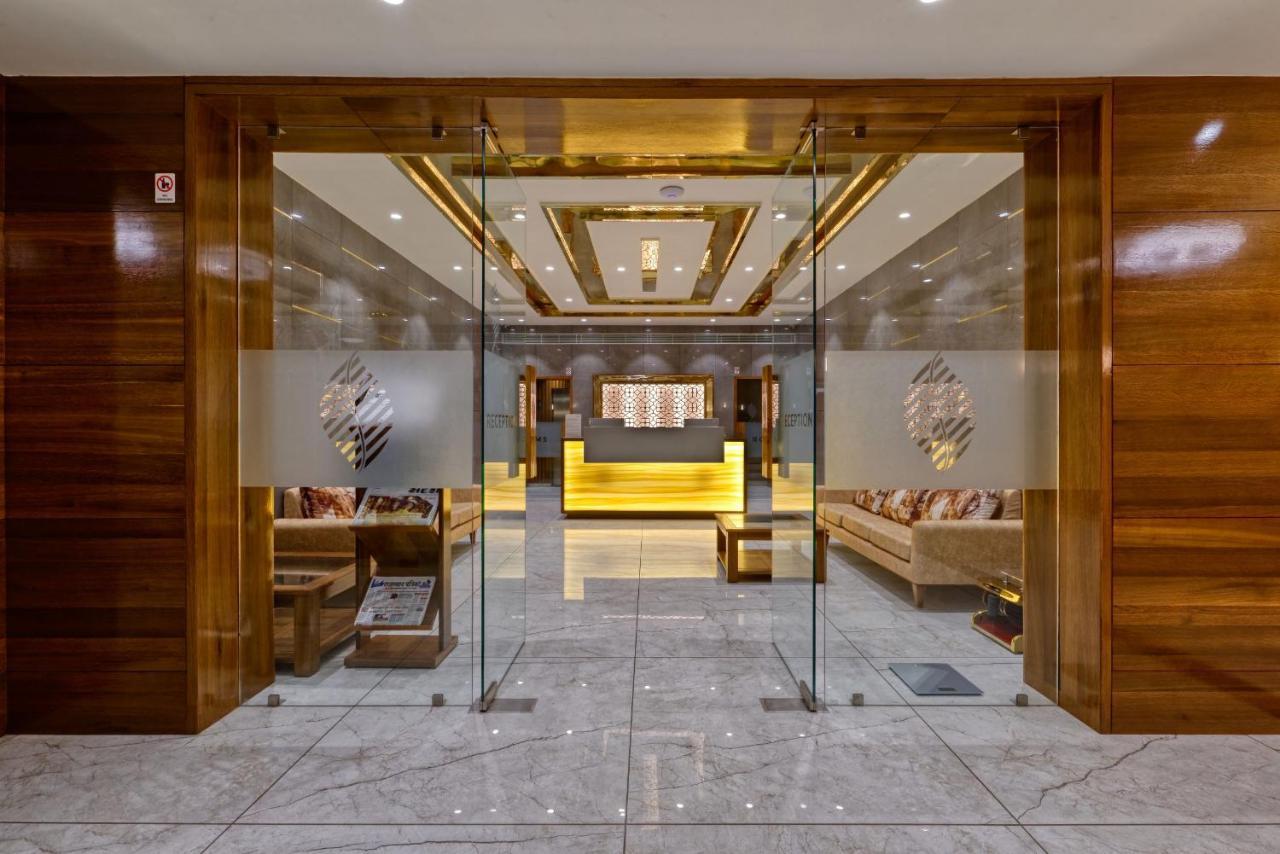Hotel Flourish International Amhedabad Dış mekan fotoğraf